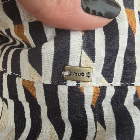 Patterned Skirt - Picture 7 of 7